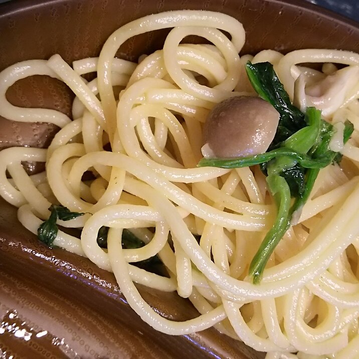 ほうれん草としめじのミルクスパゲッティ